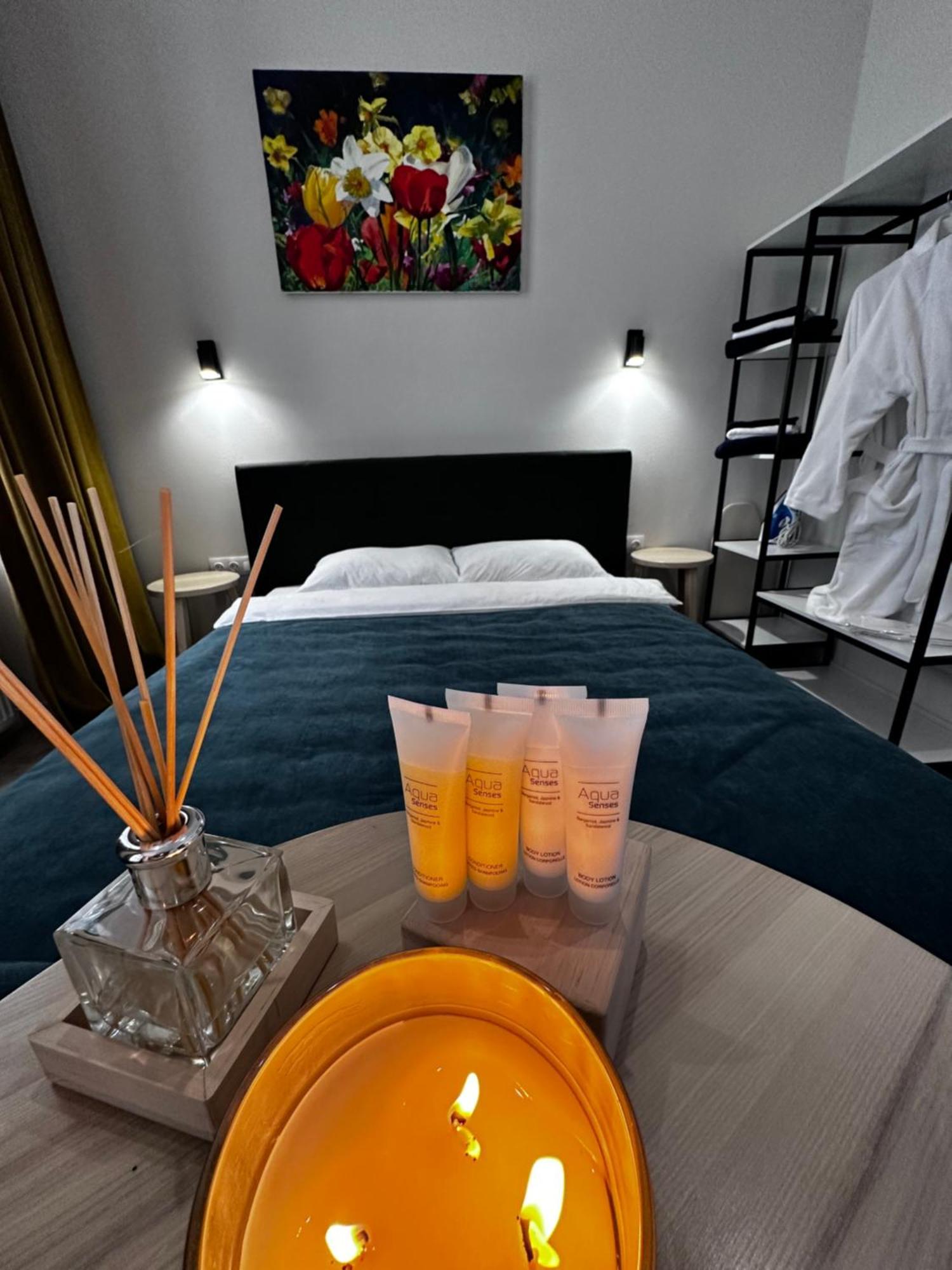 Hotel Gallery 21 Lviv Buitenkant foto